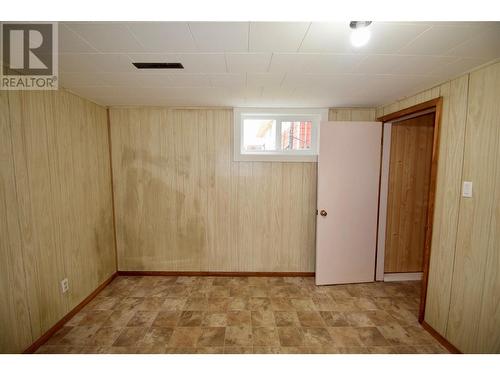 509 Hurry Avenue Nw, Cranbrook, BC - Indoor Photo Showing Other Room