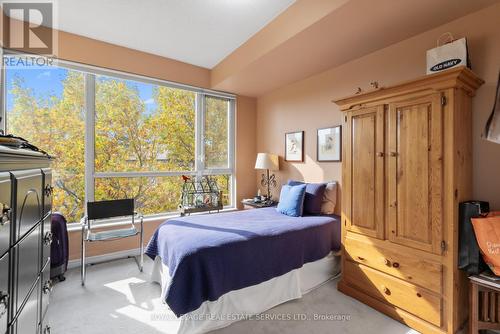 403 - 2662 Bloor Street W, Toronto, ON - Indoor Photo Showing Bedroom