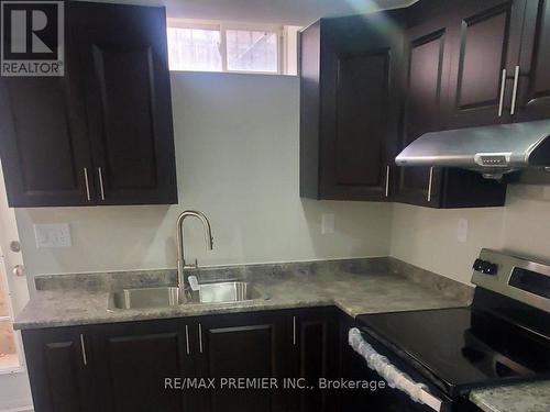 Bsmt - 10 Lockheed Crescent, Brampton, ON - Indoor Photo Showing Kitchen