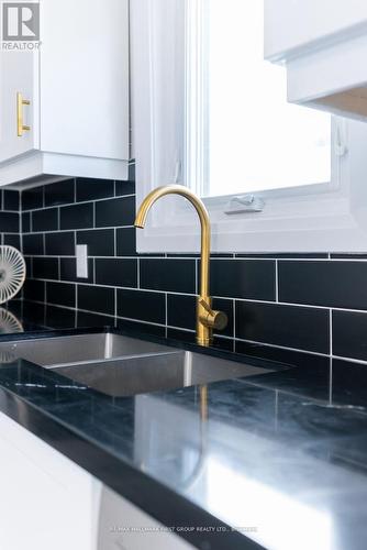 53 Queenston Street, St. Catharines, ON - Indoor Photo Showing Kitchen