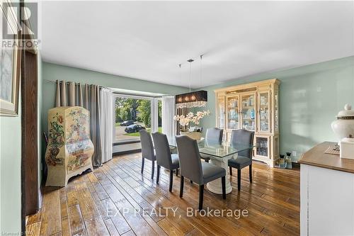 7091 Mount Forest Lane, Niagara Falls, ON - Indoor Photo Showing Dining Room