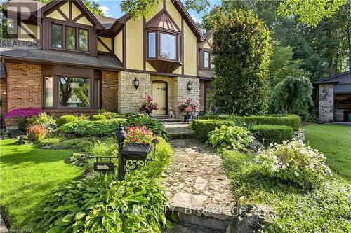 7091 Mount Forest Lane, Niagara Falls, ON - Outdoor