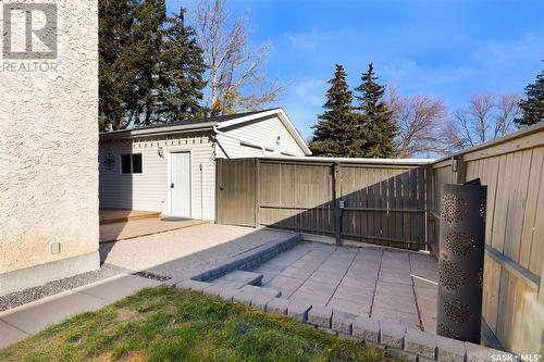 1046 Goodmurphy Bay N, Regina, SK - Outdoor