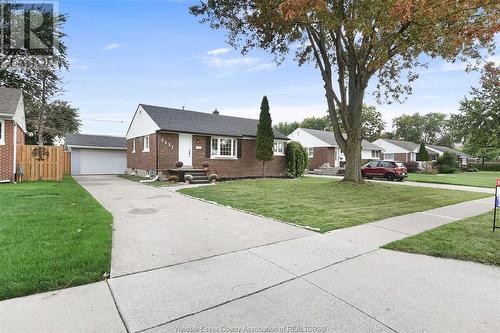 3521 Dominion Boulevard, Windsor, ON - Outdoor With Facade