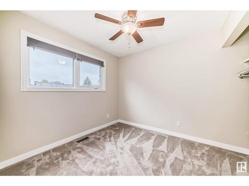 1712 48A St Nw, Edmonton, AB - Indoor Photo Showing Other Room