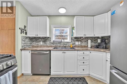 29338 Jane Road Unit# 62, Thamesville, ON - Indoor Photo Showing Kitchen With Double Sink