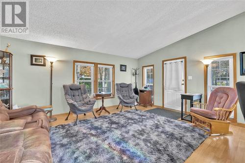 29338 Jane Road Unit# 62, Thamesville, ON - Indoor Photo Showing Living Room