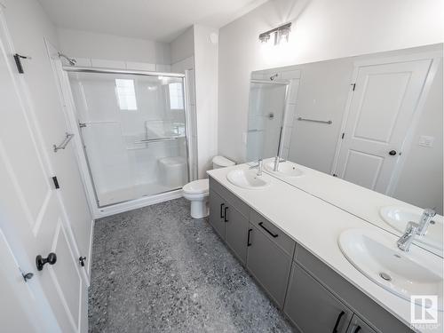 528 173 Av Ne, Edmonton, AB - Indoor Photo Showing Bathroom