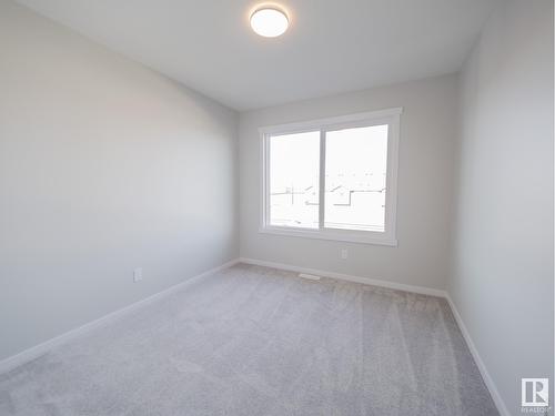 539 173 Av Ne, Edmonton, AB - Indoor Photo Showing Other Room