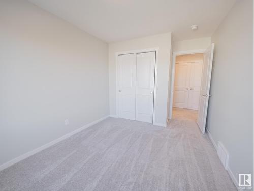 539 173 Av Ne, Edmonton, AB - Indoor Photo Showing Other Room