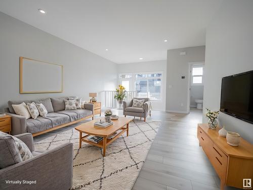 539 173 Av Ne, Edmonton, AB - Indoor Photo Showing Living Room