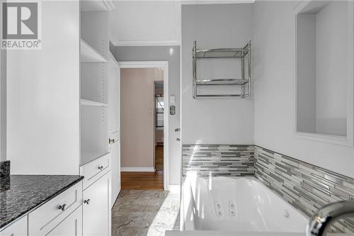 1505 Second Street E, Cornwall, ON - Indoor Photo Showing Bathroom