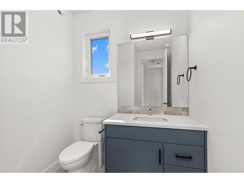 873 Melrose Street, Kelowna, BC - Indoor Photo Showing Bathroom