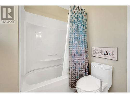 6877 Barnhartvale Road, Kamloops, BC - Indoor Photo Showing Bathroom