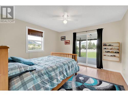 6877 Barnhartvale Road, Kamloops, BC - Indoor Photo Showing Bedroom