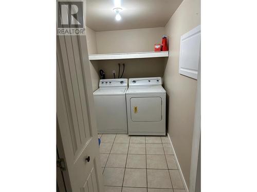 6877 Barnhartvale Road, Kamloops, BC - Indoor Photo Showing Laundry Room