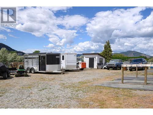 6877 Barnhartvale Road, Kamloops, BC - Outdoor