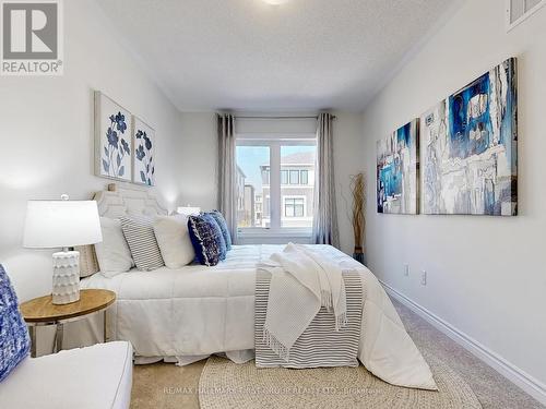 340 Okanagan Path, Oshawa, ON - Indoor Photo Showing Bedroom