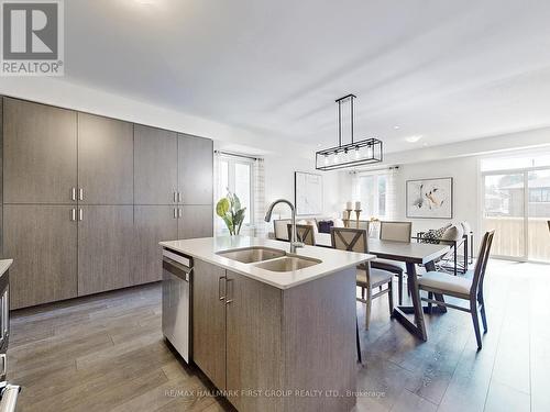 340 Okanagan Path, Oshawa, ON - Indoor Photo Showing Kitchen With Double Sink