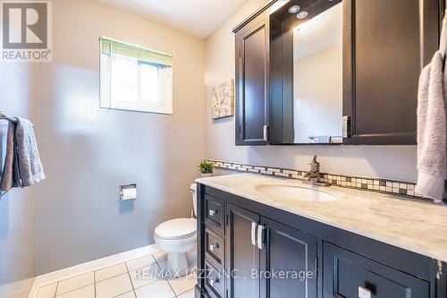 50 Squire Drive, Richmond Hill (Devonsleigh), ON - Indoor Photo Showing Bathroom