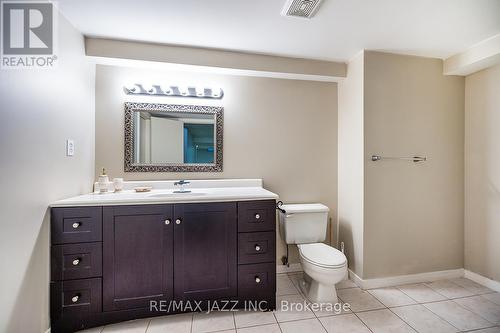 50 Squire Drive, Richmond Hill (Devonsleigh), ON - Indoor Photo Showing Bathroom