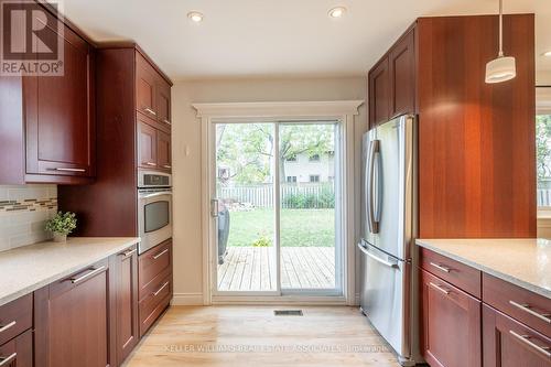 6909 Shelter Bay Road, Mississauga, ON - Indoor Photo Showing Kitchen