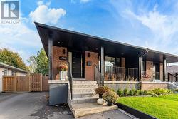 2022 FONTWELL CRESCENT  Mississauga, ON L5J 2G7