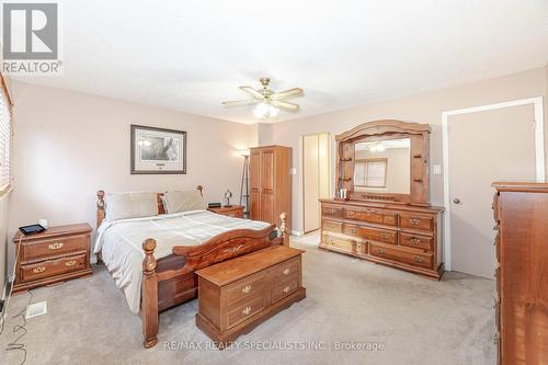 6017 Chidham Crescent, Mississauga, ON - Indoor Photo Showing Bedroom