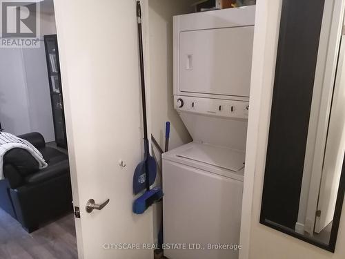 Ll03 - 816 Lansdowne Avenue, Toronto, ON - Indoor Photo Showing Laundry Room