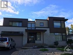 298 CRESTVIEW DRIVE  Gloucester, ON K1H 5G6