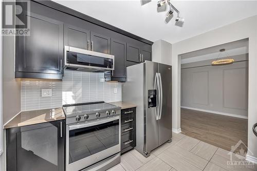 177 Par La Ville Circle, Stittsville, ON - Indoor Photo Showing Kitchen