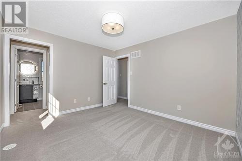 177 Par La Ville Circle, Stittsville, ON - Indoor Photo Showing Other Room