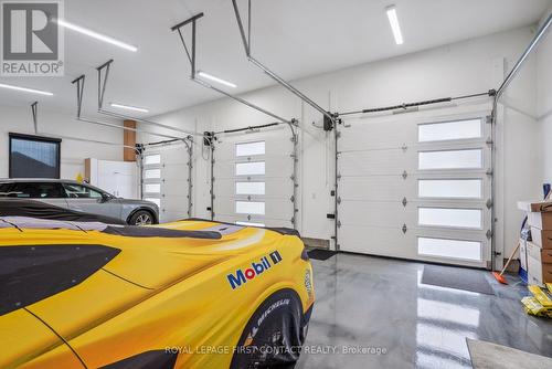 2761 Lockhart Road, Innisfil, ON - Indoor Photo Showing Garage