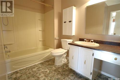 6119 Dalgliesh Drive, Regina, SK - Indoor Photo Showing Bathroom