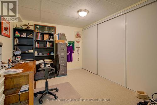 16 King'S Court, Loyalist (Bath), ON - Indoor Photo Showing Office