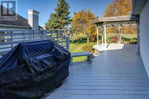 16 King'S Court, Loyalist (Bath), ON - Outdoor With Deck Patio Veranda With Exterior