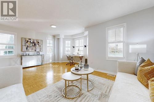 316 La Rocca Avenue, Vaughan, ON - Indoor Photo Showing Living Room