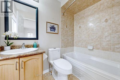 316 La Rocca Avenue, Vaughan, ON - Indoor Photo Showing Bathroom