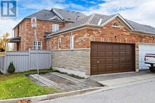 316 La Rocca Avenue, Vaughan, ON - Outdoor