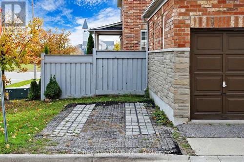 316 La Rocca Avenue, Vaughan, ON - Outdoor