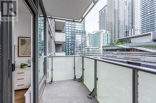 901 - 8 Mercer Street, Toronto, ON - Outdoor With Balcony