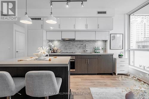 901 - 8 Mercer Street, Toronto, ON - Indoor Photo Showing Kitchen With Upgraded Kitchen