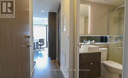 1701 - 215 Queen Street W, Toronto, ON - Indoor Photo Showing Bathroom