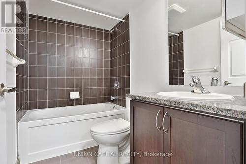 1603 - 19 Grand Trunk Crescent, Toronto, ON - Indoor Photo Showing Bathroom