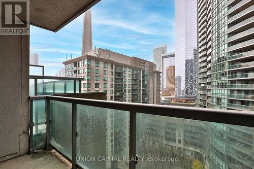 1603 - 19 Grand Trunk Crescent, Toronto, ON - Outdoor