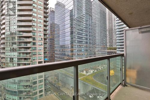 1603 - 19 Grand Trunk Crescent, Toronto, ON - Outdoor