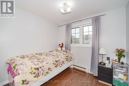 1 Plum Tree Way, Toronto, ON - Indoor Photo Showing Bedroom