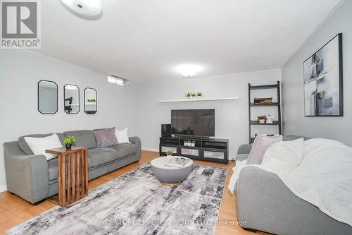 1 Plum Tree Way, Toronto, ON - Indoor Photo Showing Living Room