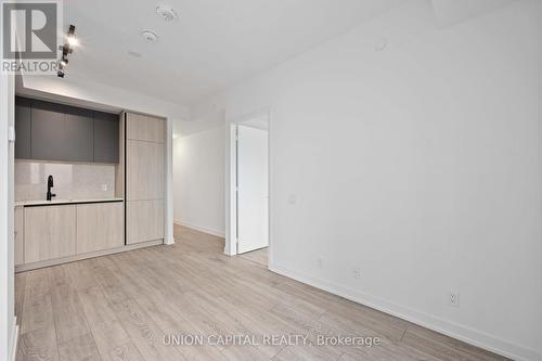 2615 - 108 Peter Street, Toronto, ON - Indoor