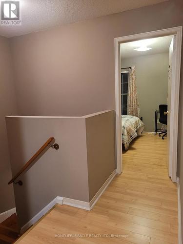 22 Exchequer Place, Toronto, ON - Indoor Photo Showing Other Room